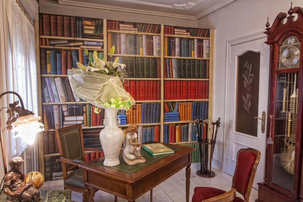 Hostal Boutique Puerta Del Sol Torrelavega Exteriör bild