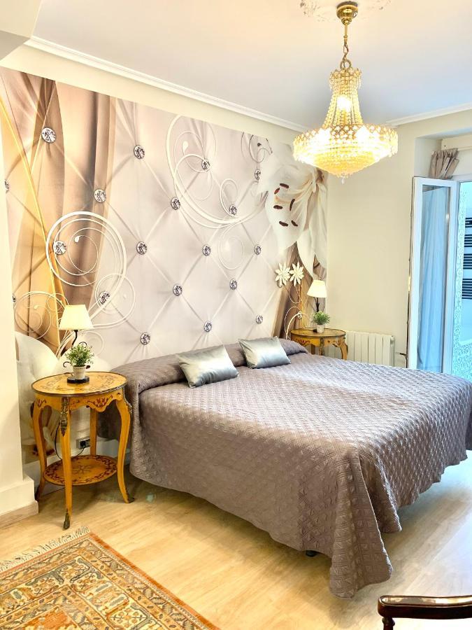 Hostal Boutique Puerta Del Sol Torrelavega Exteriör bild
