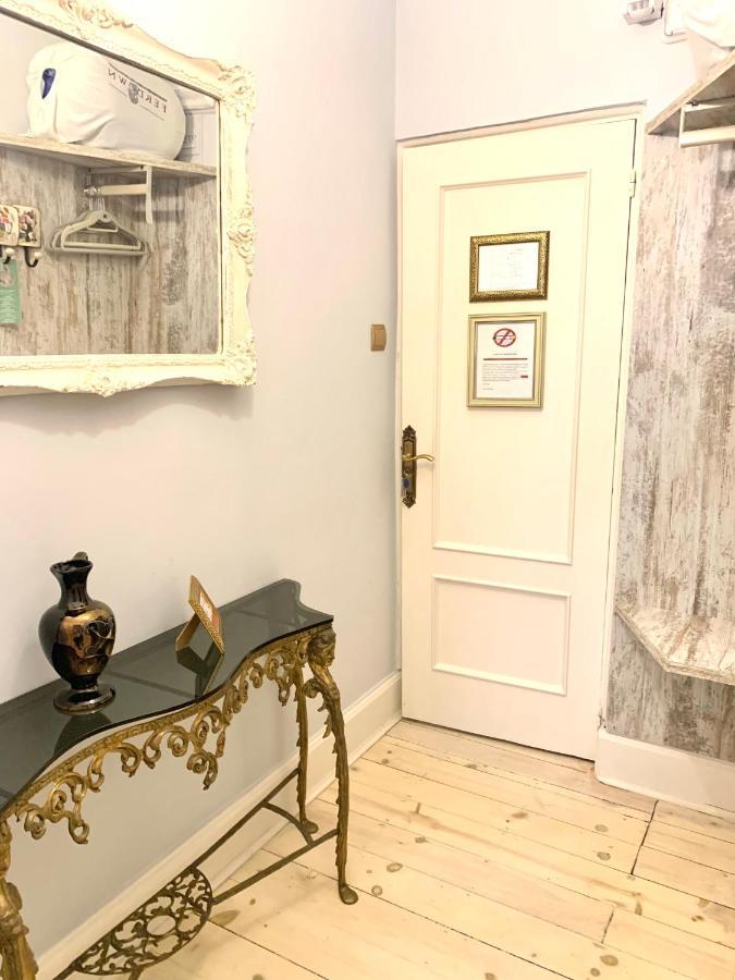 Hostal Boutique Puerta Del Sol Torrelavega Exteriör bild