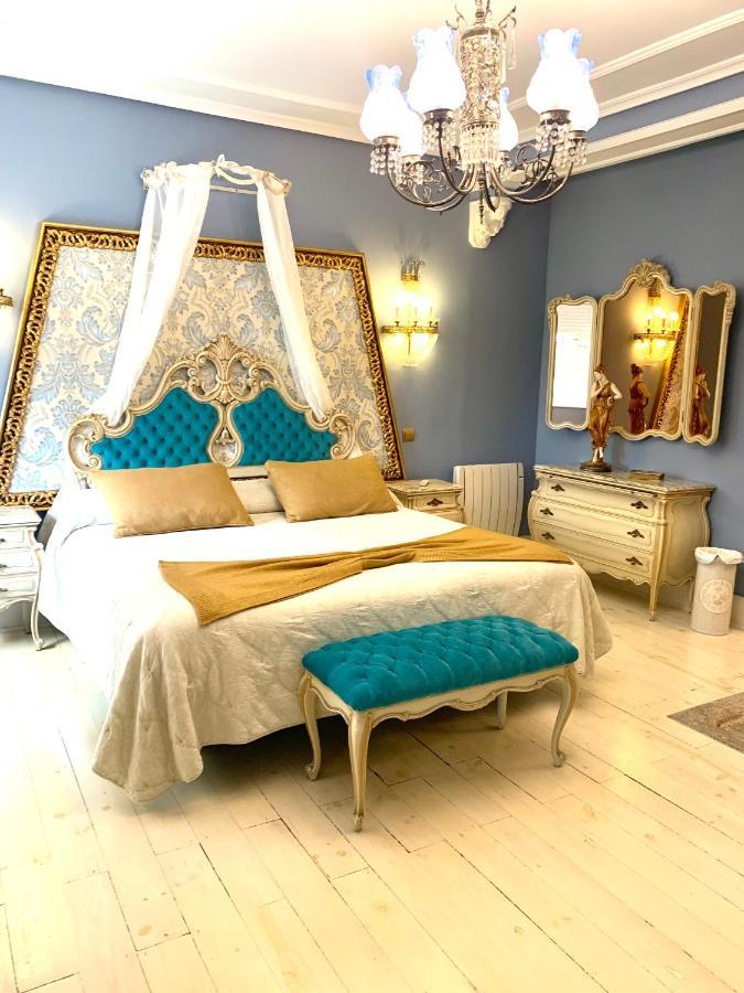 Hostal Boutique Puerta Del Sol Torrelavega Exteriör bild
