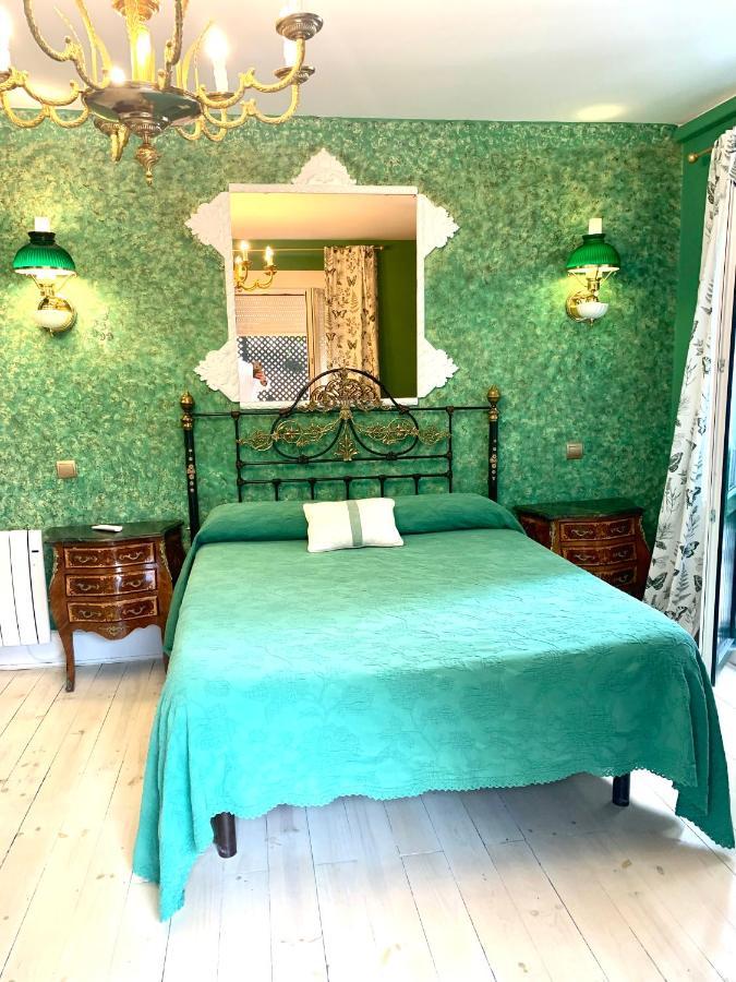 Hostal Boutique Puerta Del Sol Torrelavega Exteriör bild