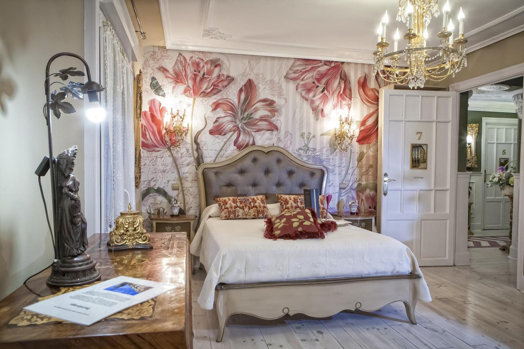 Hostal Boutique Puerta Del Sol Torrelavega Rum bild