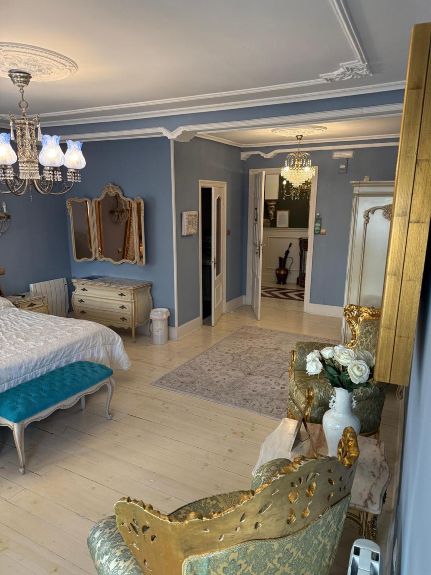 Hostal Boutique Puerta Del Sol Torrelavega Exteriör bild