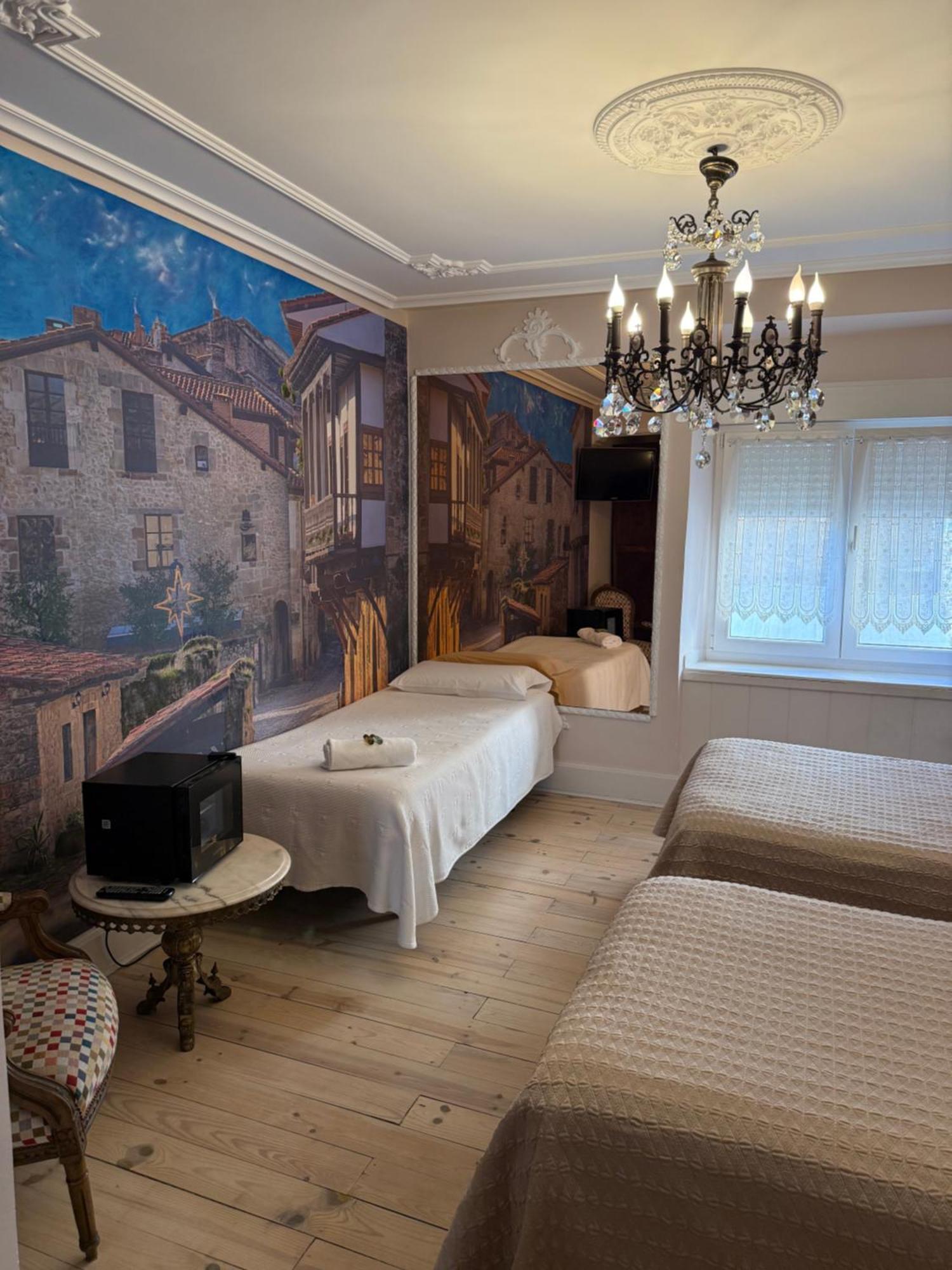 Hostal Boutique Puerta Del Sol Torrelavega Exteriör bild