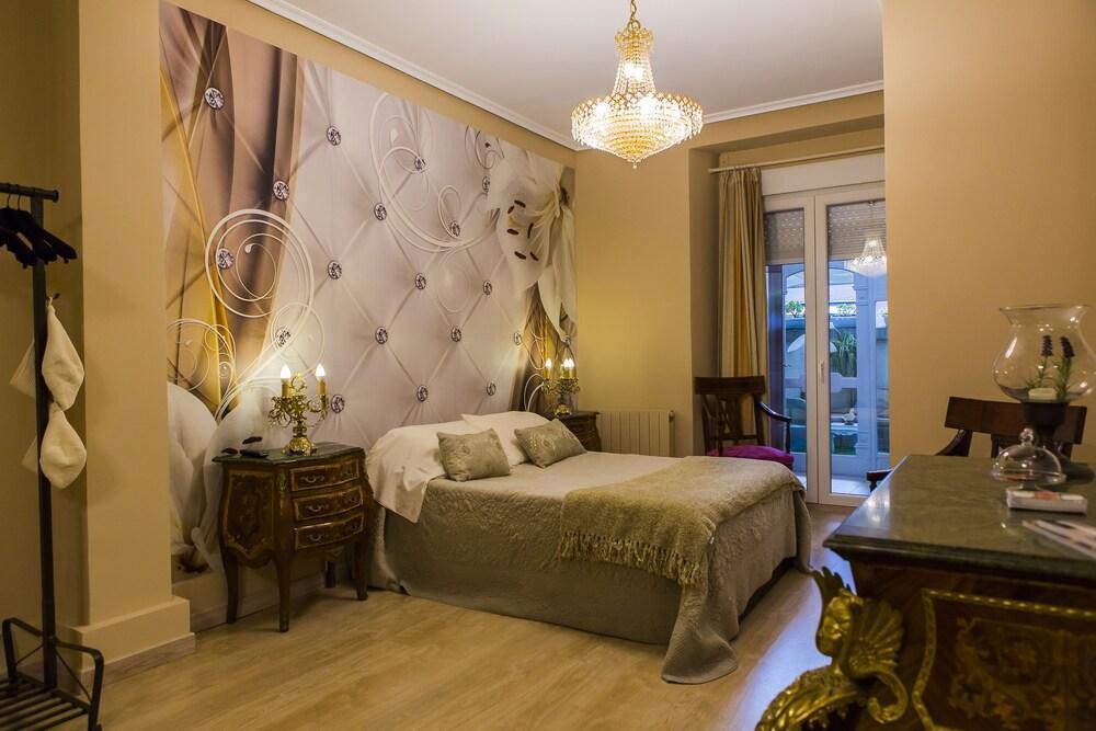 Hostal Boutique Puerta Del Sol Torrelavega Exteriör bild